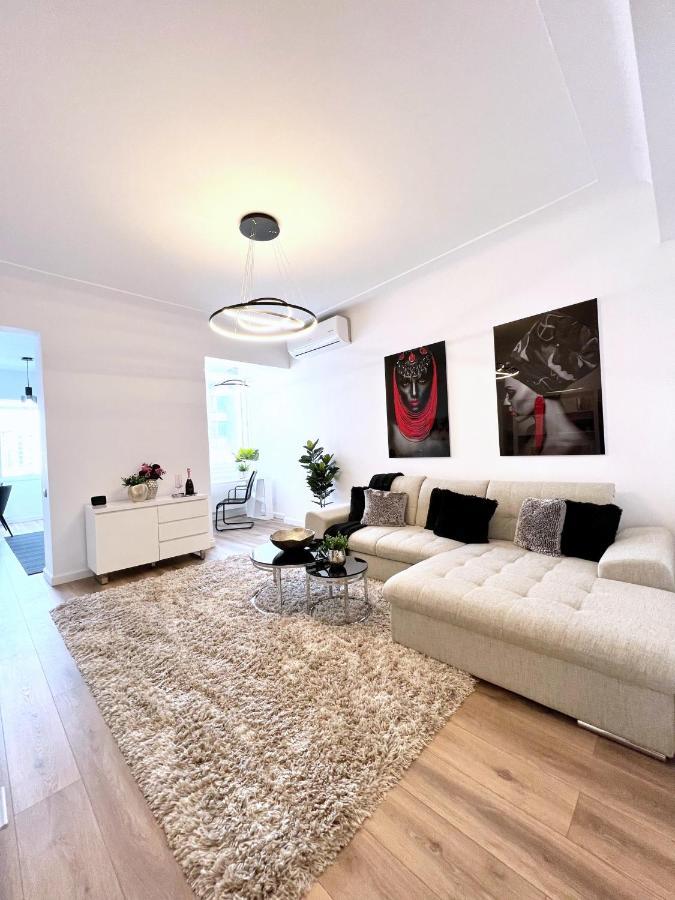Sky View - Luxury Apartament - Sanador Victoriei Bucarest Exterior foto