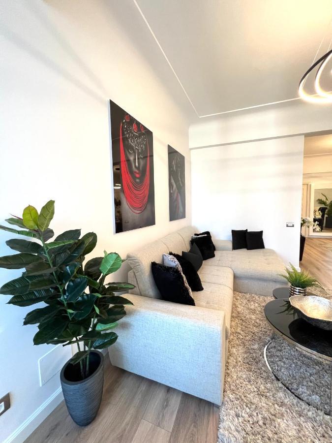 Sky View - Luxury Apartament - Sanador Victoriei Bucarest Exterior foto